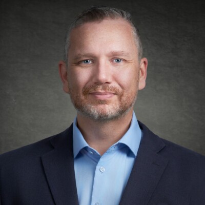 Patroch, Brent [25-03-24]2876 Textured BG [for Web Use] - Paul Lambert Photography - LinkedIn